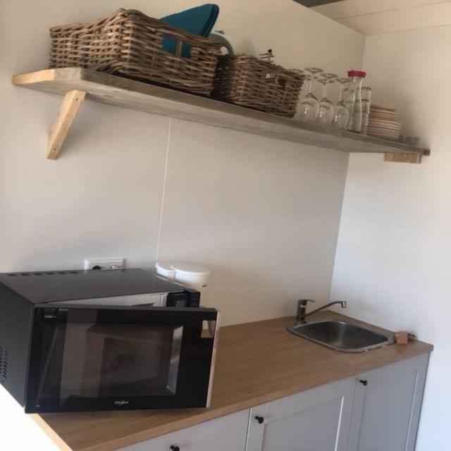 Hotel Safaritent Glamping Tent Nabij Sint Maartenszee à Sint Maartensvlotbrug Extérieur photo
