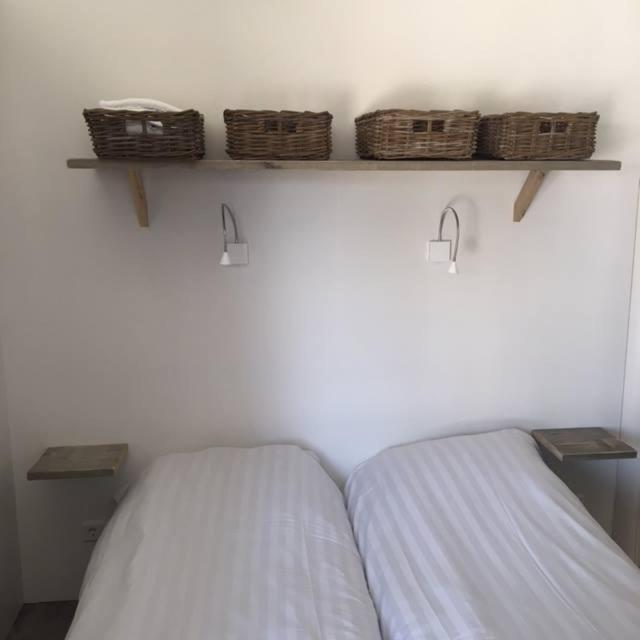 Hotel Safaritent Glamping Tent Nabij Sint Maartenszee à Sint Maartensvlotbrug Extérieur photo