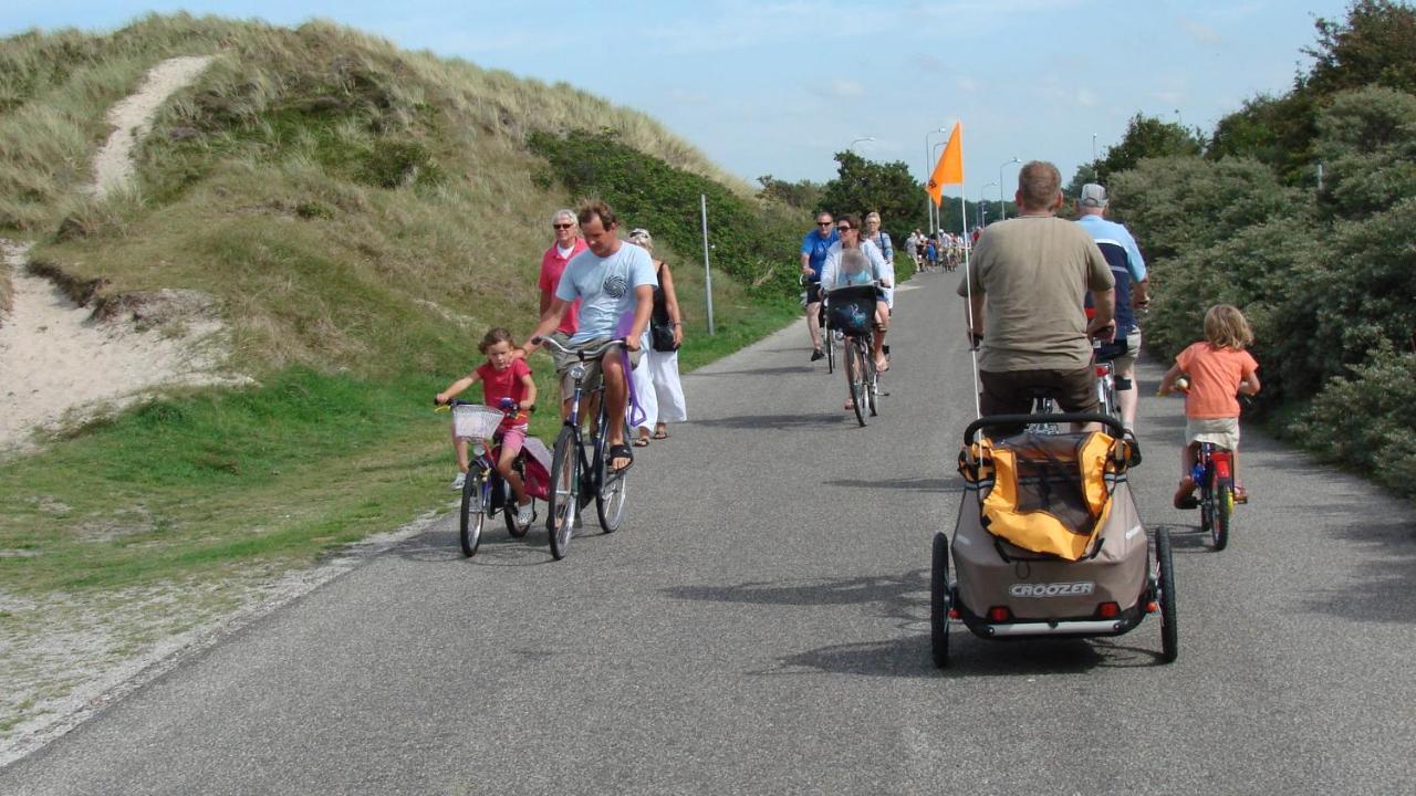 Hotel Safaritent Glamping Tent Nabij Sint Maartenszee à Sint Maartensvlotbrug Extérieur photo